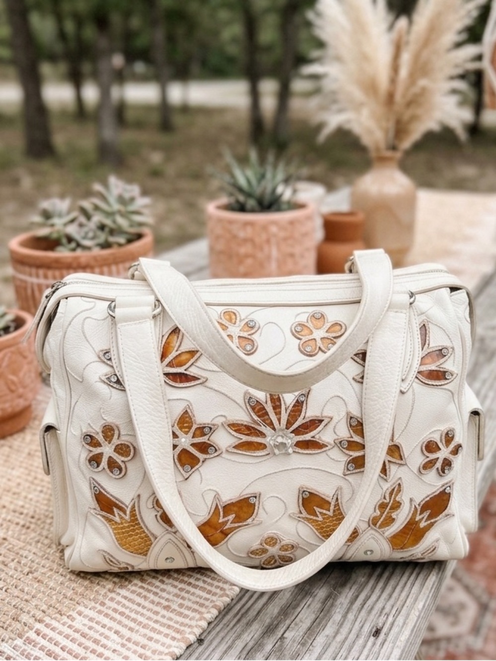 Gianfranco Sisti ✨RARE✨ Italian Vintage✨ Large Leather✨ BohoChic ✨Ivory Handbag✨
